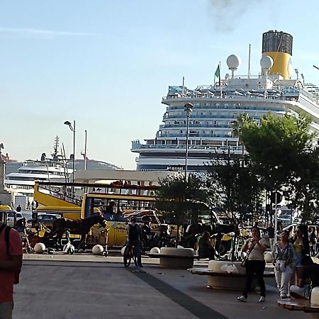 Central Apartment A Due Passi Dal Porto Palermo Exterior foto