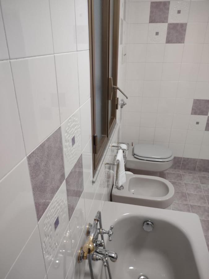 Central Apartment A Due Passi Dal Porto Palermo Exterior foto