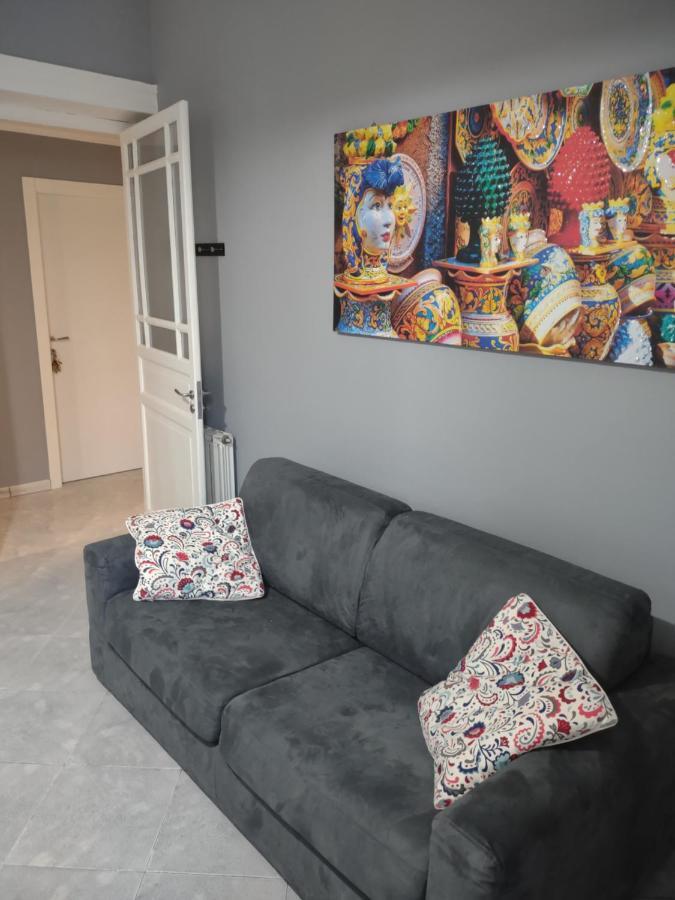 Central Apartment A Due Passi Dal Porto Palermo Exterior foto