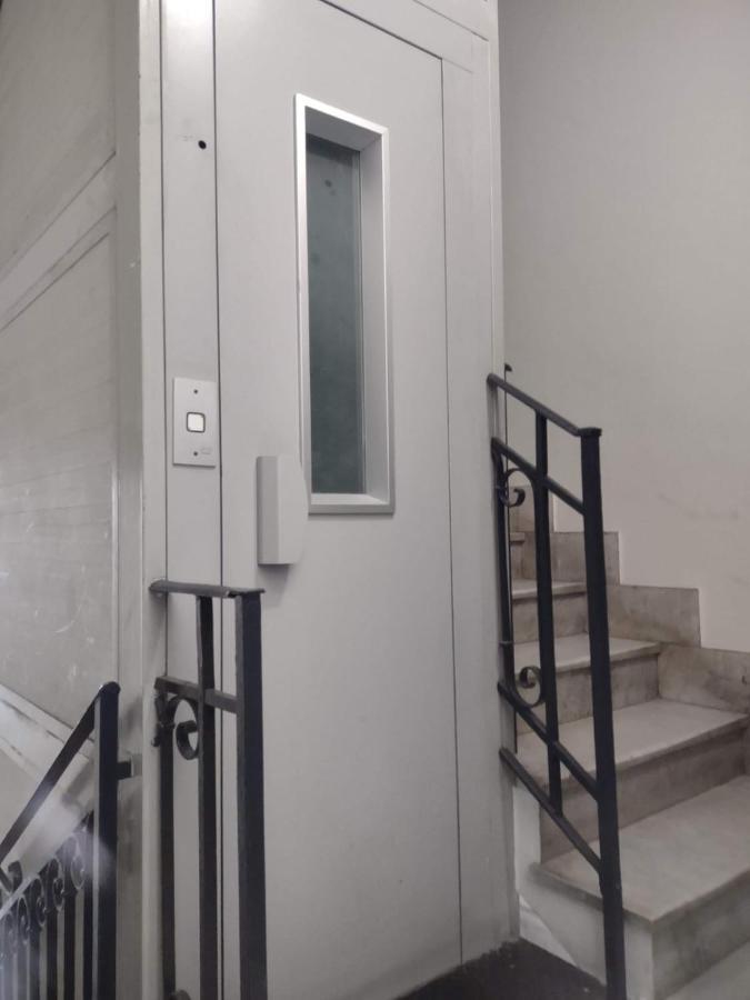 Central Apartment A Due Passi Dal Porto Palermo Exterior foto
